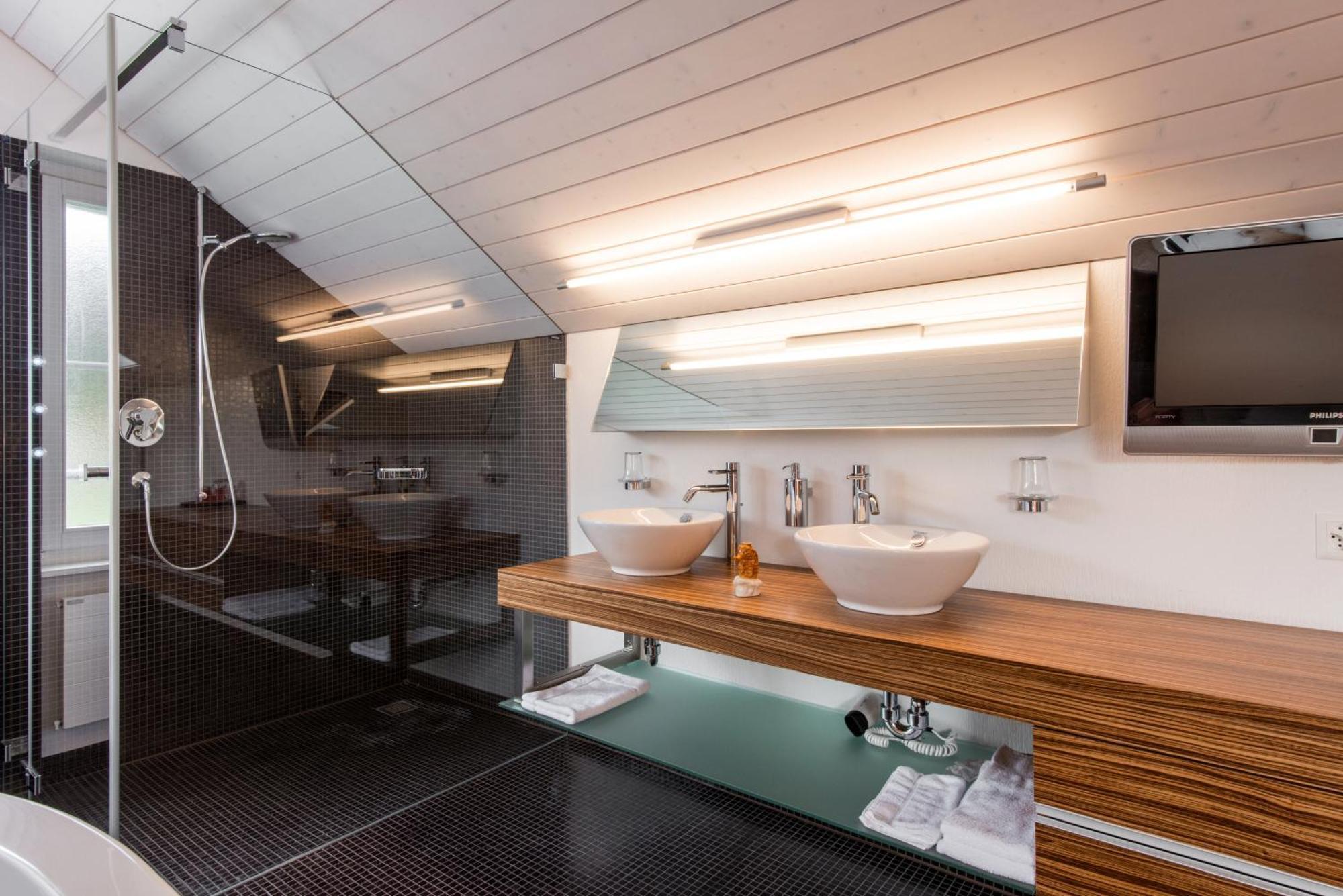 ホテル トレンベルグ ルツェルン 部屋 写真