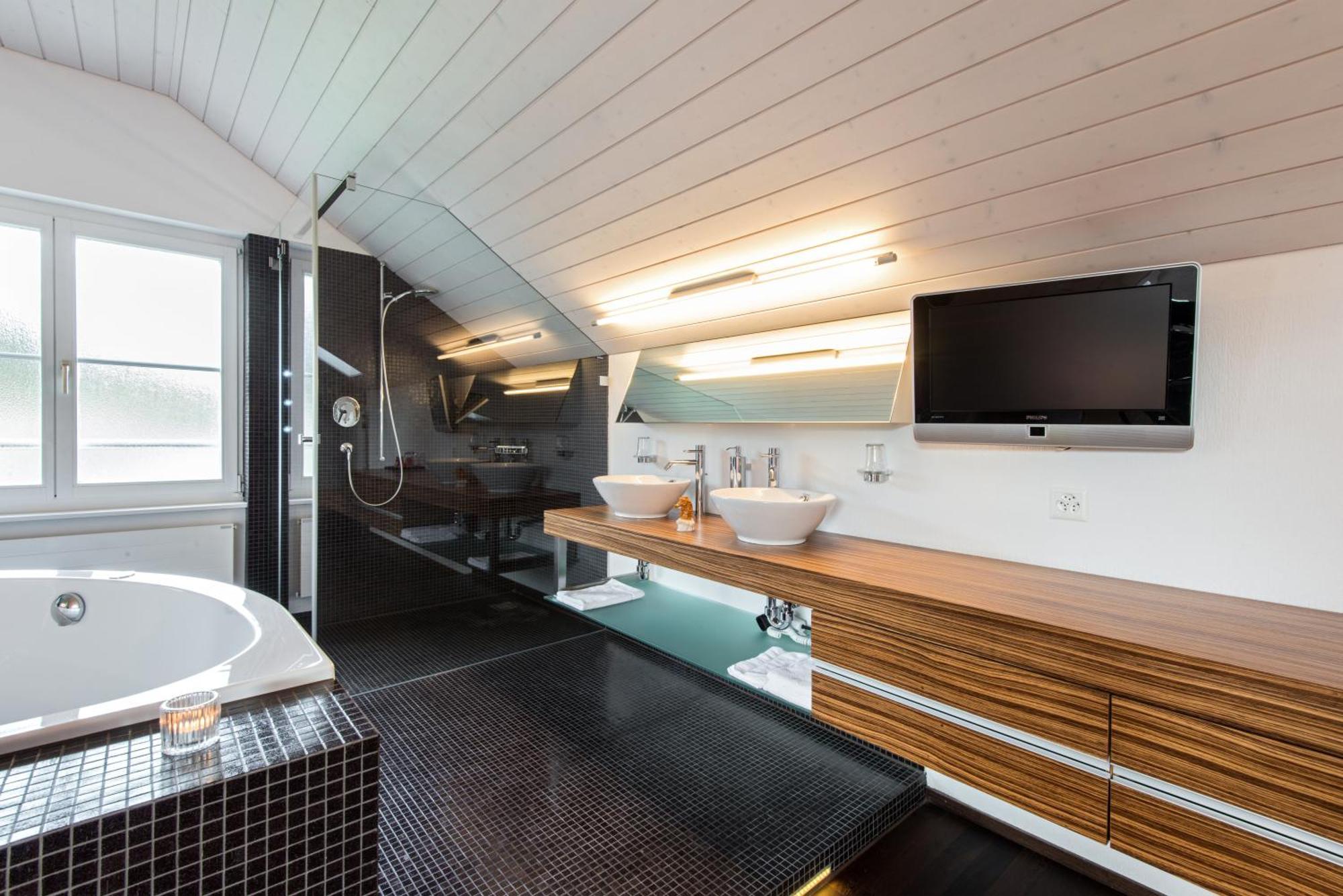 ホテル トレンベルグ ルツェルン 部屋 写真